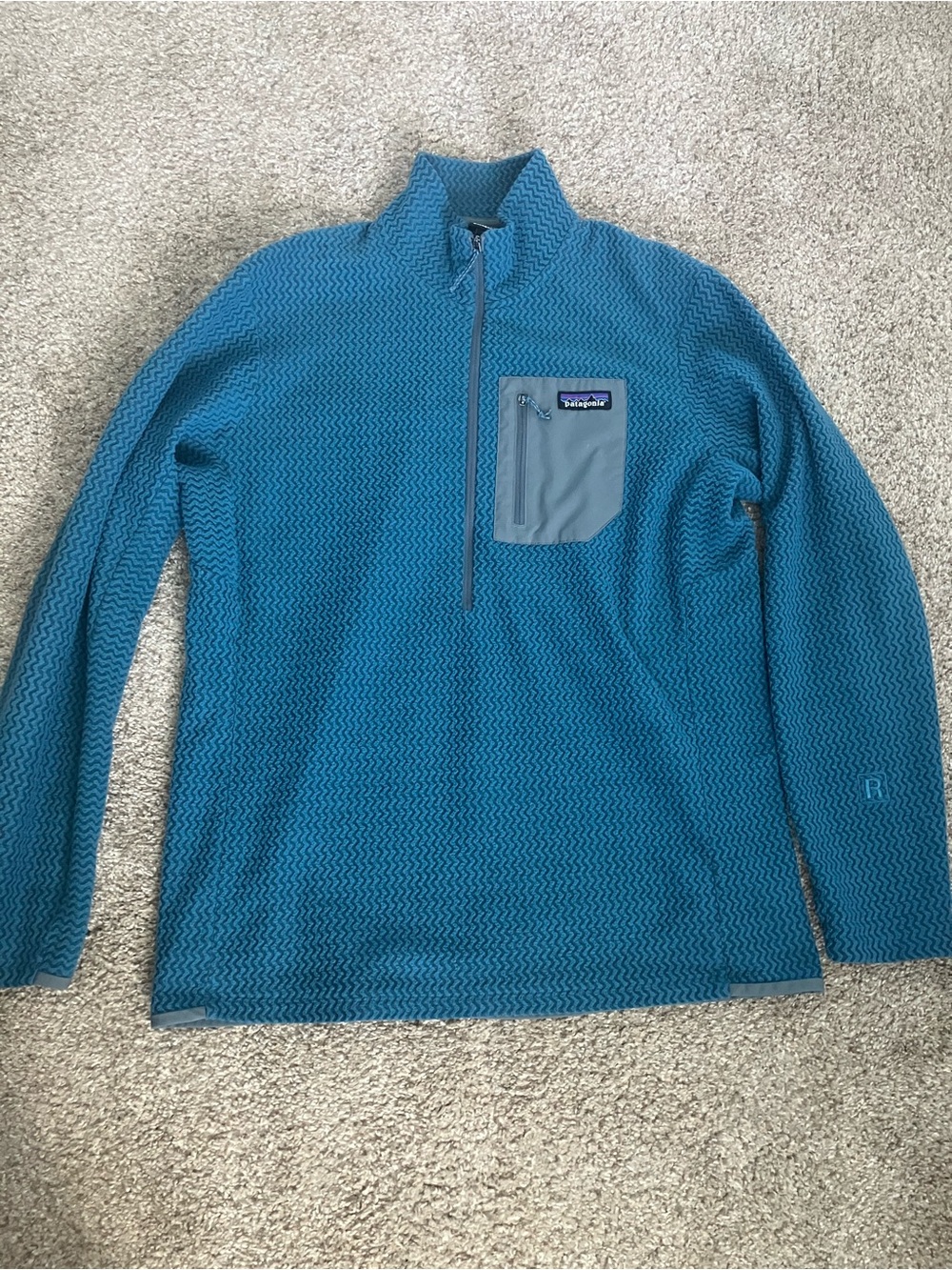 Patagonia R1 Air- Men’s Large